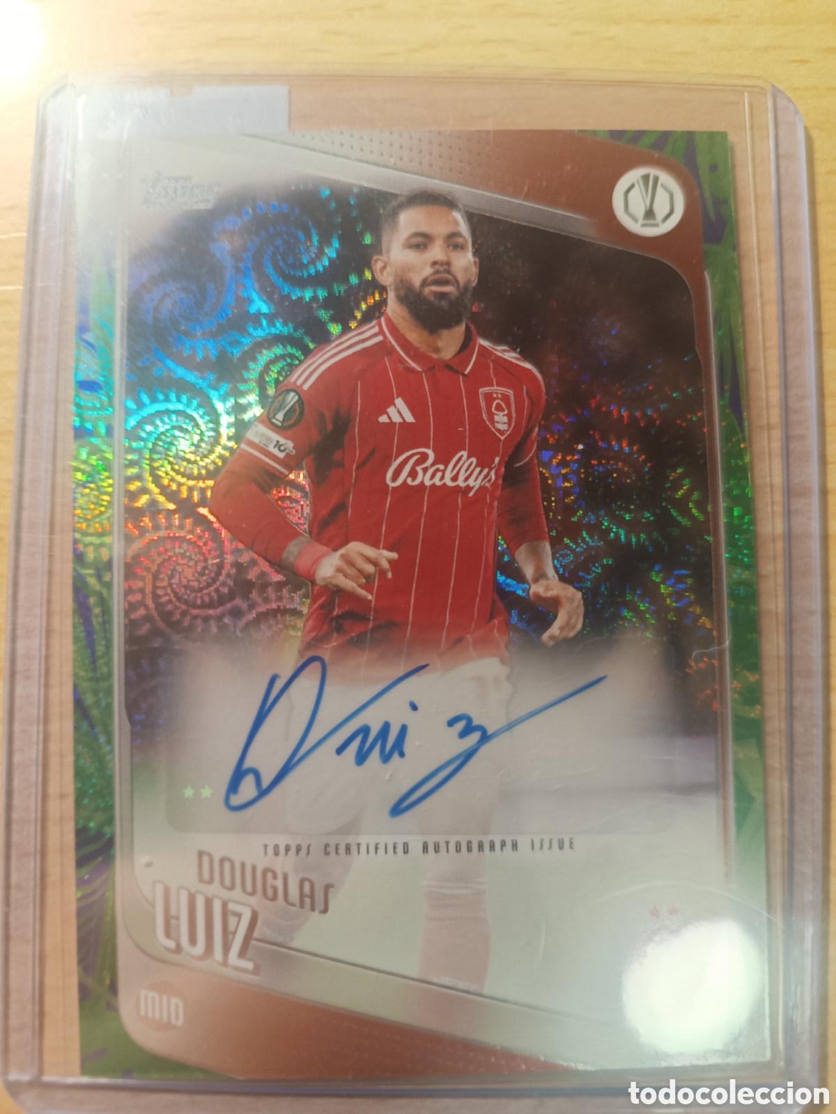 Cromos de Futebol: AUTOGRAPH DOUGLAS LUIZ AUTO TOPPS CARNAVAL NOTTINGHAM FOREST AUT&Oacute;GRAFO ORIGINAL 2025 2026 25 26