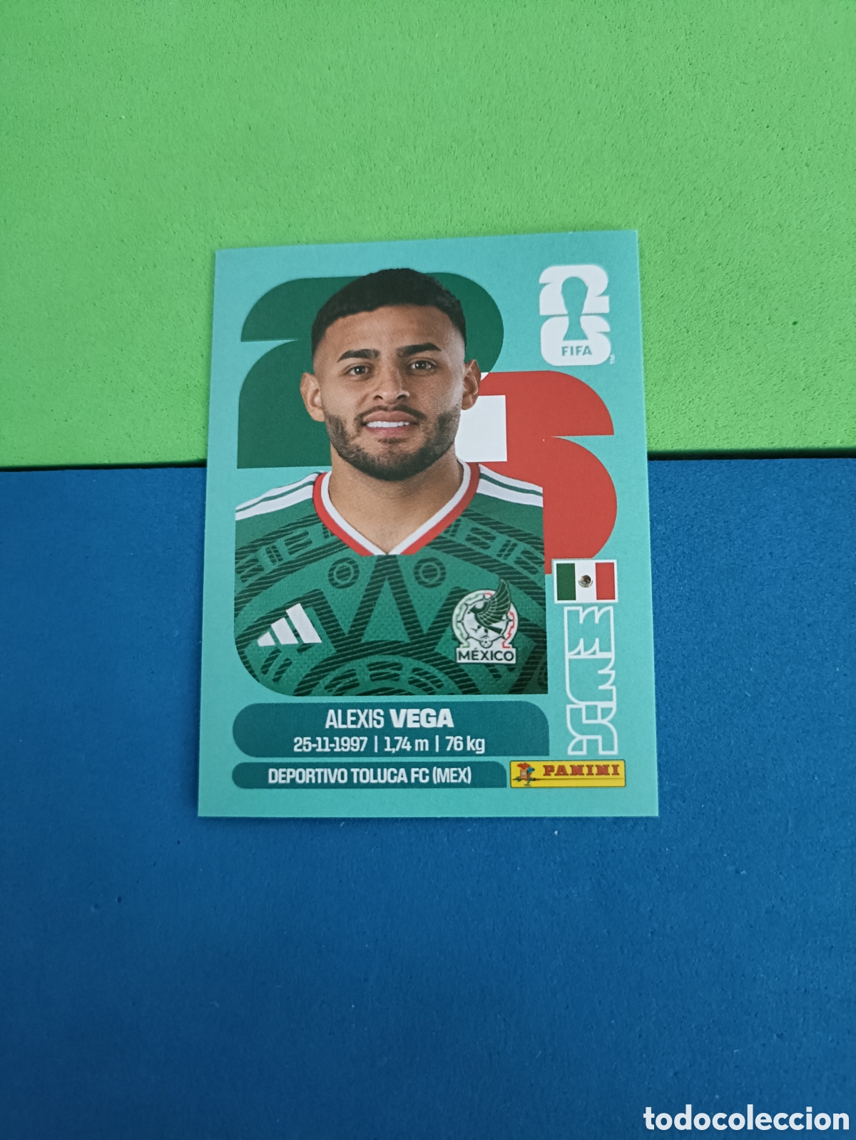 Cromos de f&uacute;tbol: Panini Mundial Fifa World cup 2026 26 sticker - MEX 18 Vega