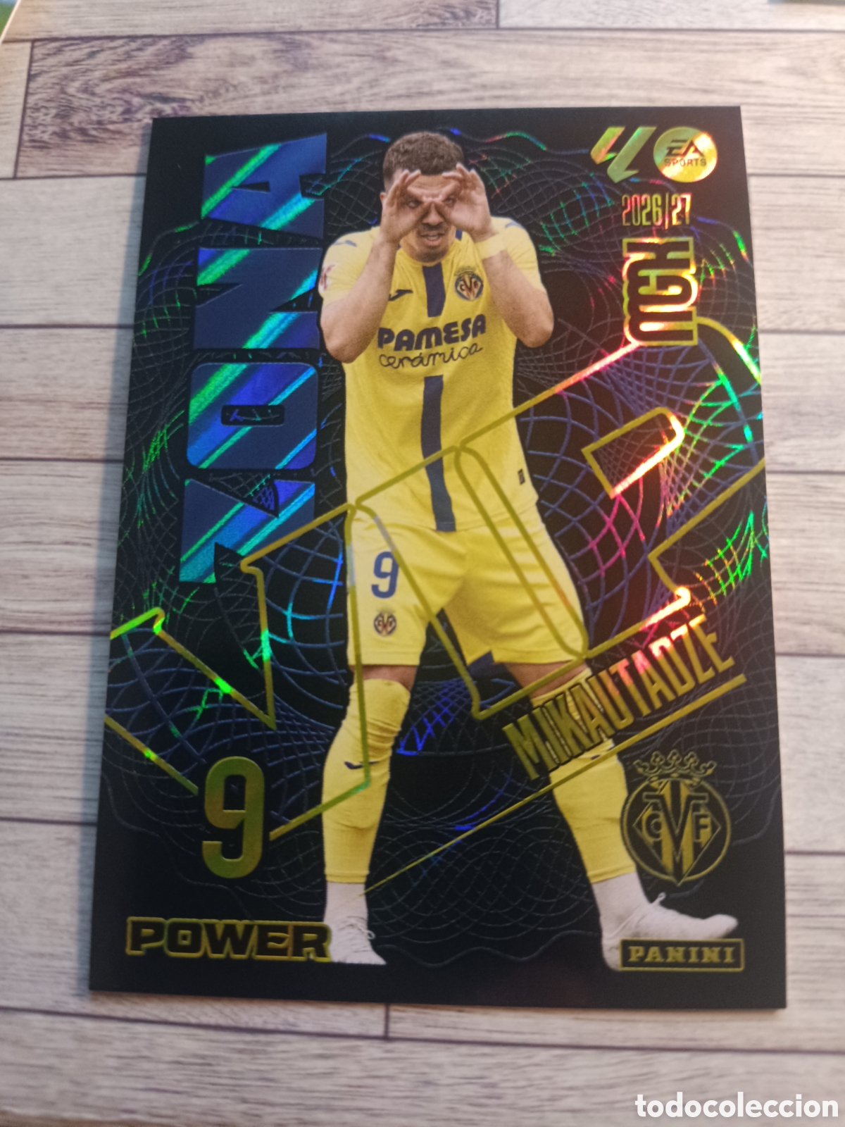 Cartes &agrave; collectionner de Football: 402P MIKAUTADZE VILLARREAL ZONA VIP POWER MEGACRACKS MGK 26 27 PANINI 2026 2027