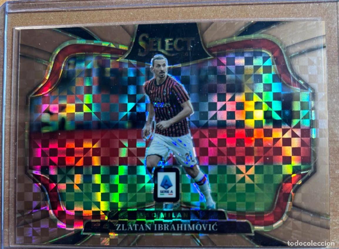 Cromos de Futebol: PANINI SELECT SERIE A SOCCER 2025-2026 ZLATAN IBRAHIMOVIC (AC MILAN) FIELD LEVEL NUMERADA /99