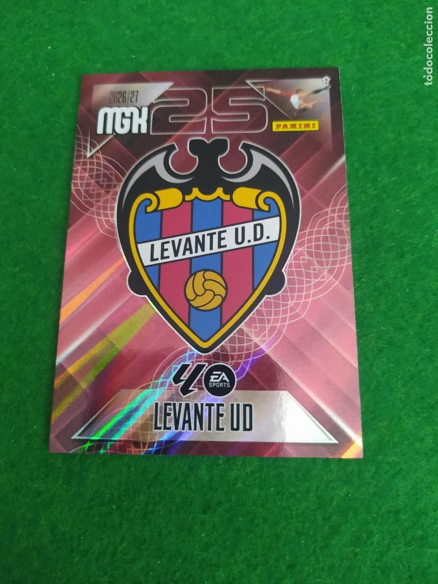 Cartes &agrave; collectionner de Football: MEGACRACKS 2026 2027 MGK 26 27 NUEVO - LEVANTE N&ordm; 199 ESCUDO