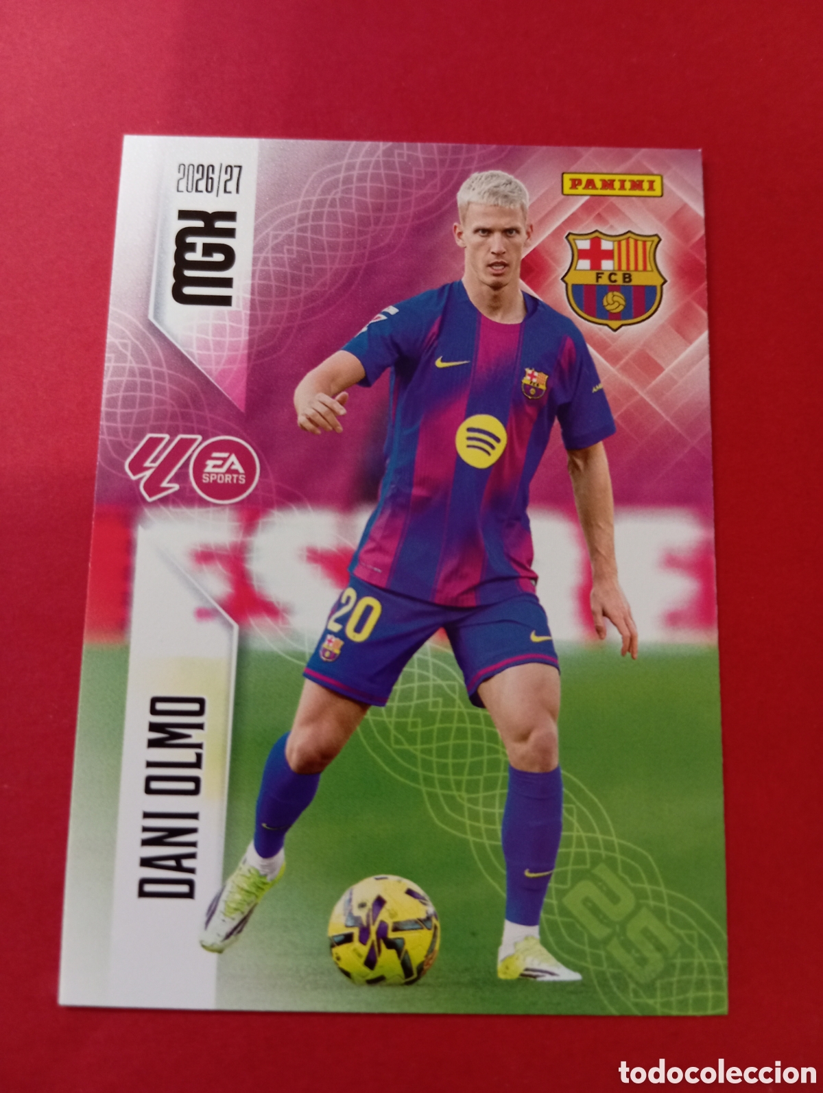 Cartes &agrave; collectionner de Football: Dani Olmo Barcelona n&deg;87 / PANINI MEGACRACKS 2026/2027