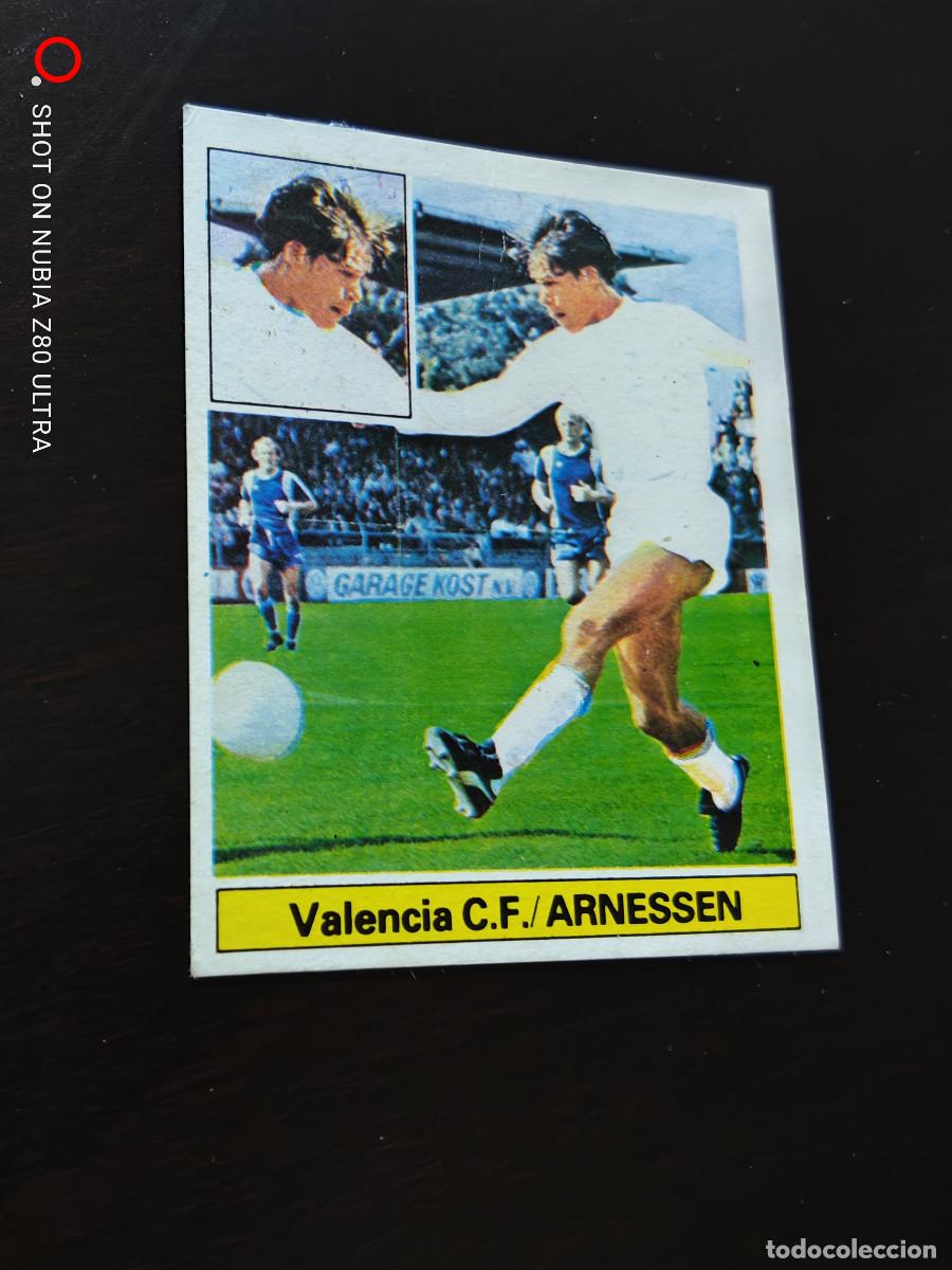 Fu&szlig;ball-Sticker: Frank Arnessen Valencia CF Fichaje n&ordm;9 versi&oacute;n dif&iacute;cil, Editorial Este 81/82. 1981/1982, despegado