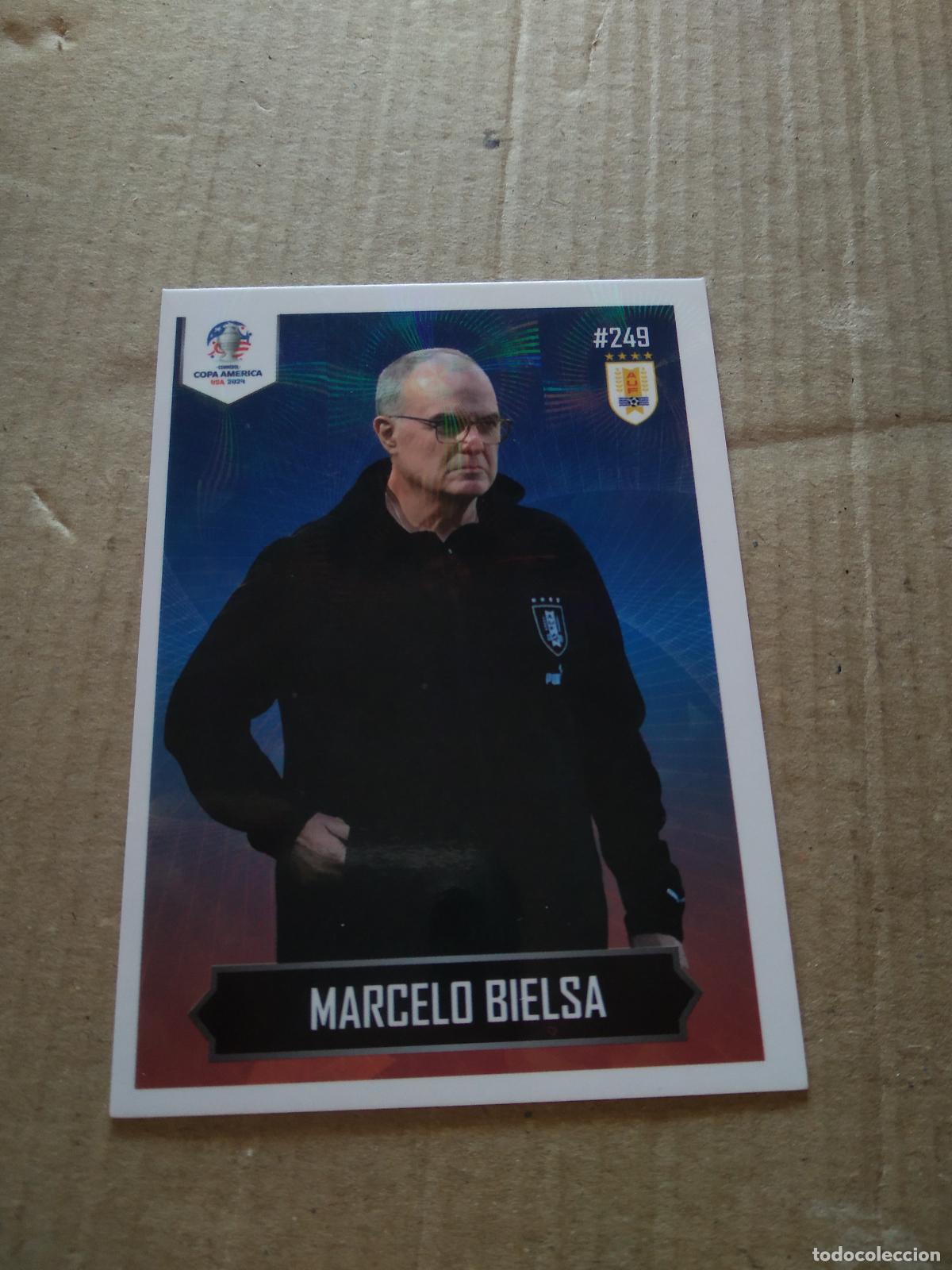 Cromos de f&uacute;tbol: 249 MARCELO BIELSA URUGUAY CROMO FUTBOL COPA AMERICA 2024 EDITADO EN PERU