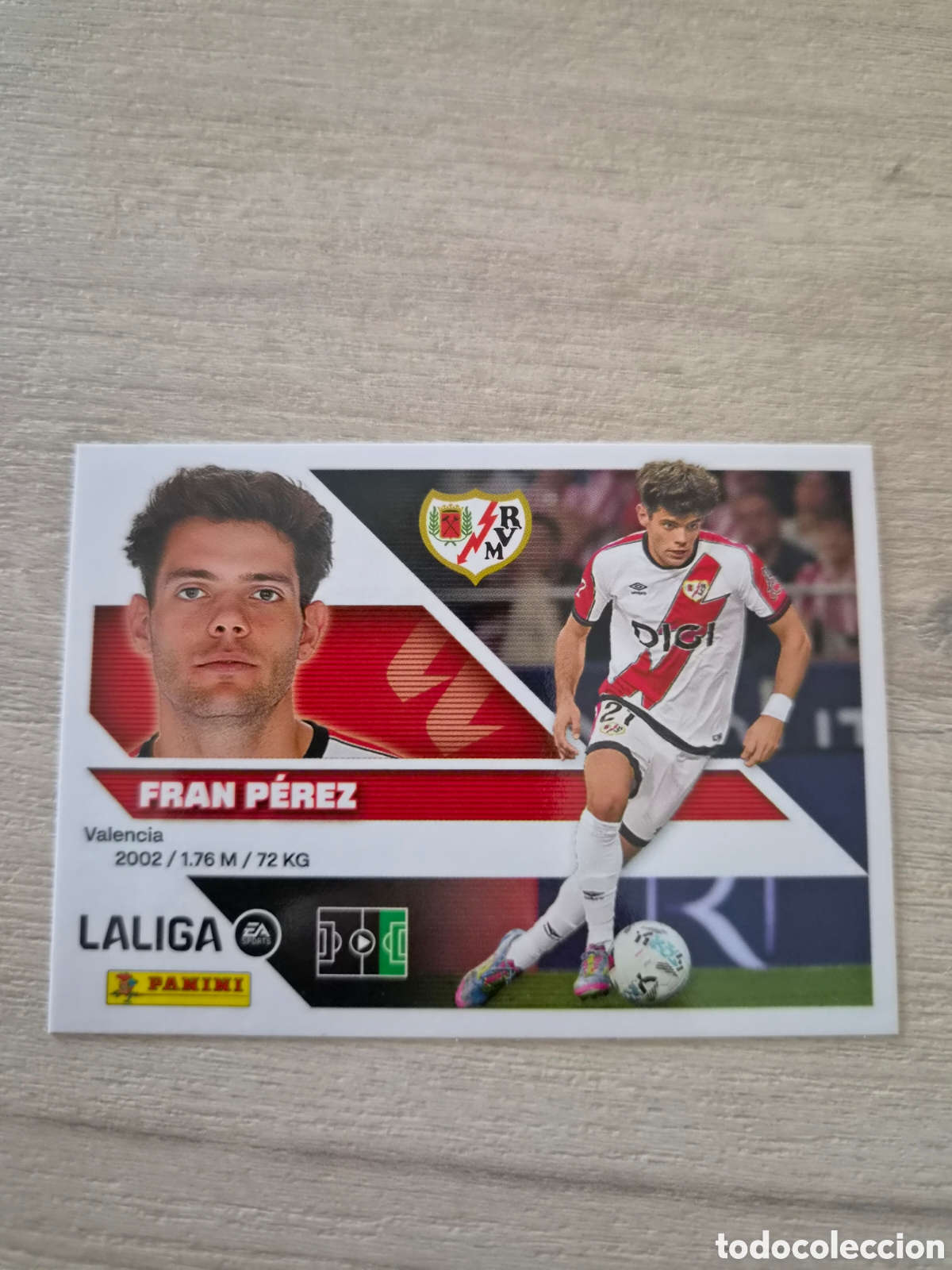 Cromos de f&uacute;tbol: N&deg;17 Rayo Vallecano Fran P&eacute;rez Liga Este 26/27