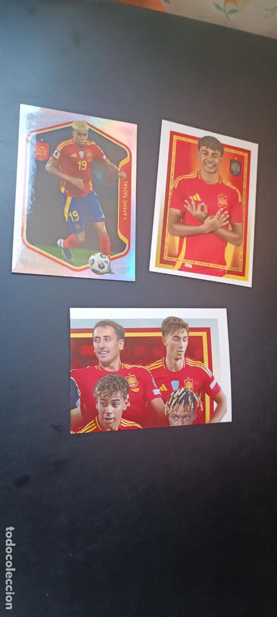 Figurine di Calcio: Lote 3 cromos LAMINE YAMAL - Carrefour - Espa&ntilde;a 2026 - los de la foto