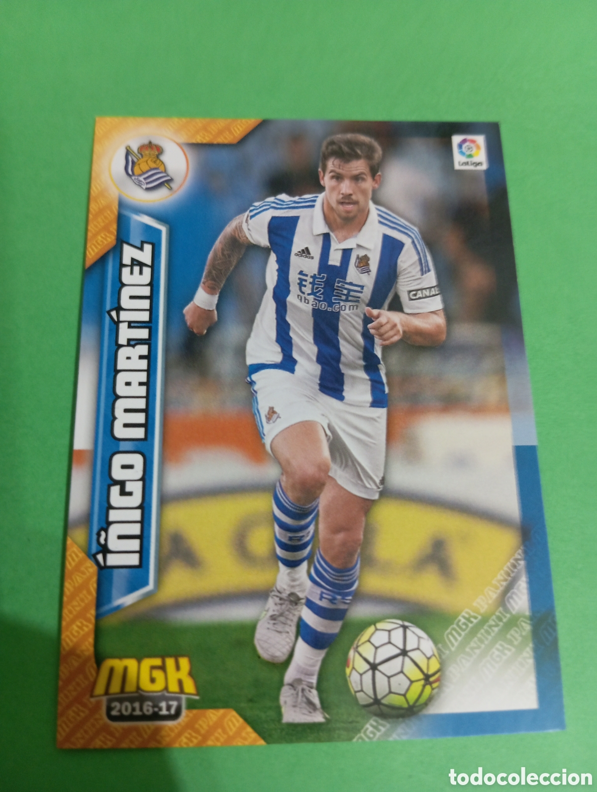 Cromos de f&uacute;tbol: &Iacute;&ntilde;igo Mart&iacute;nez Real Sociedad n&deg;412 / PANINI MEGACRACKS 2016/2017