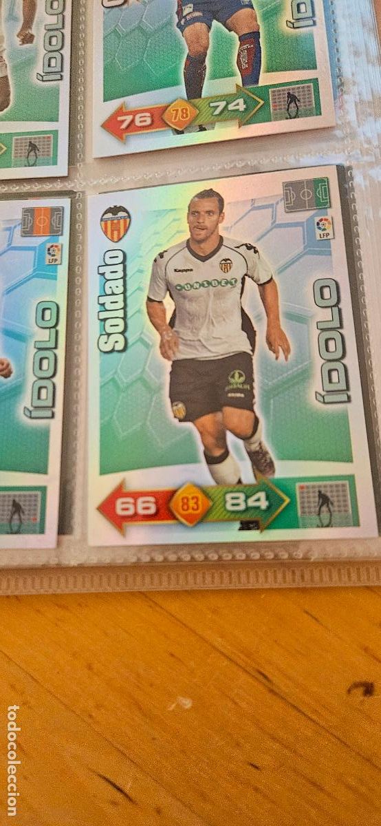 Figurine di Calcio: Soldado - Valencia - &Iacute;dolos - Adrenalyn 2010 2011 - 10 11 - Trading Card