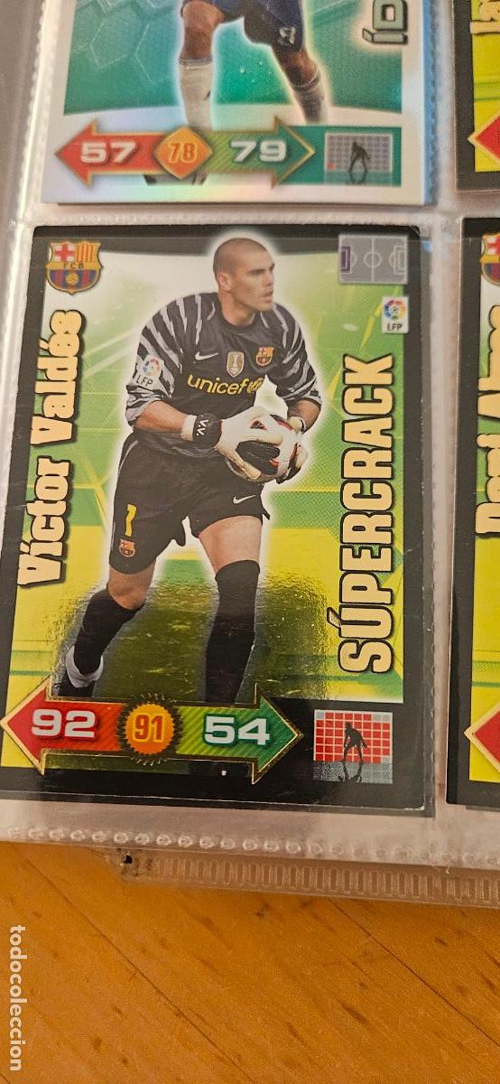Figurine di Calcio: V&iacute;ctor Vald&eacute;s - Barcelona - S&uacute;percracks - Adrenalyn 2010 2011 - 10 11 - Trading Card