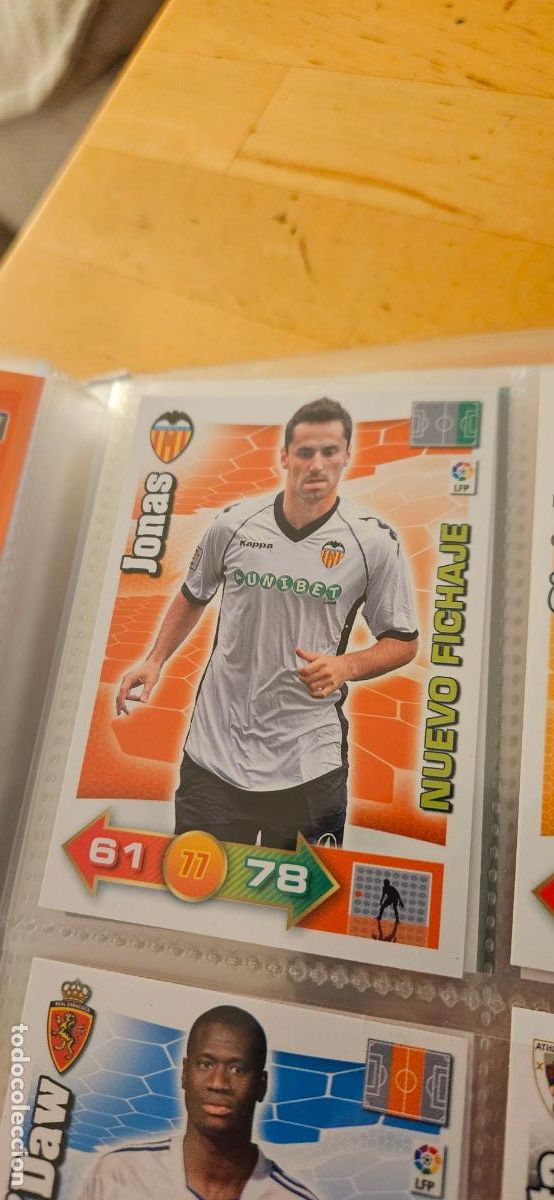 Figurine di Calcio: Jon&aacute;s - Valencia - Nuevo Fichaje - Adrenalyn 2010 2011 - 10 11 - Trading Card