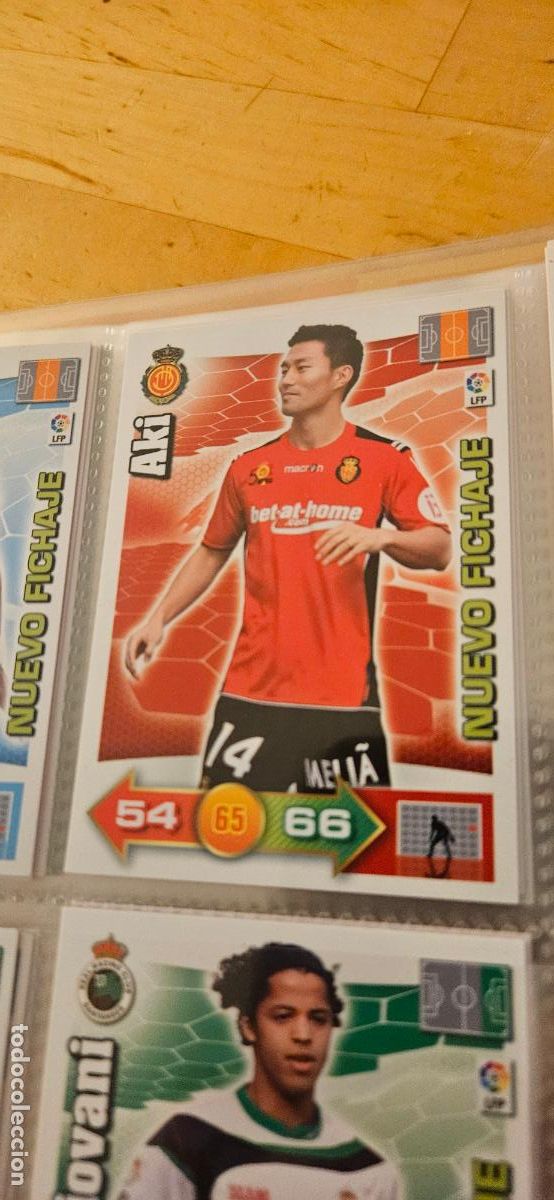 Figurine di Calcio: Aki - Mallorca - Nuevo Fichaje - Adrenalyn 2010 2011 - 10 11 - Trading Card