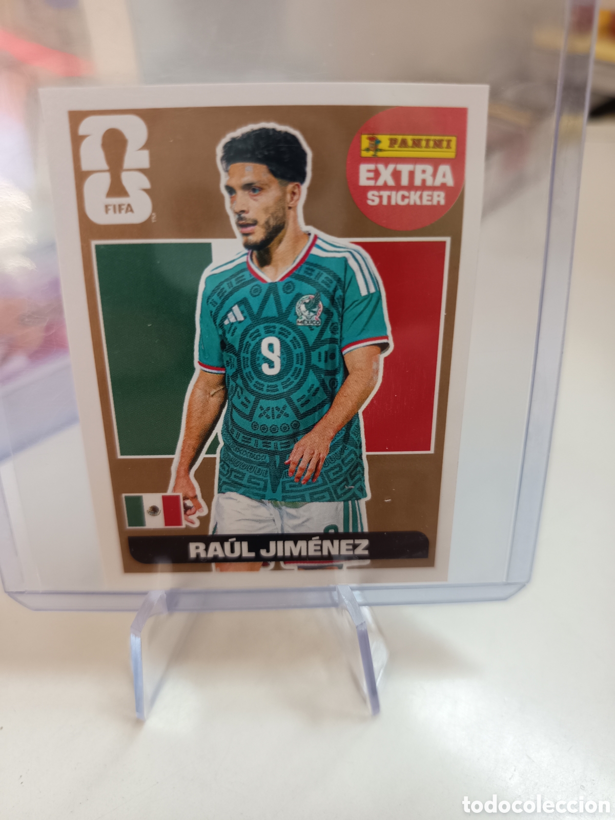 Cartes &agrave; collectionner de Football: EXTRA STICKER MUNDIAL WORLD CUP 2026 BRONCE RAUL JIMENEZ