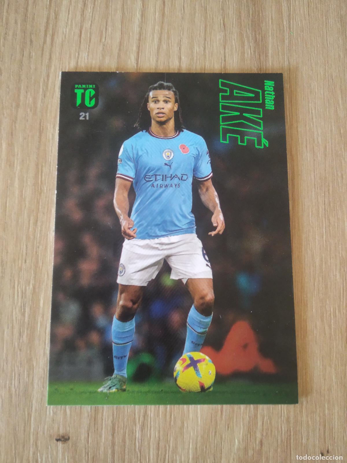 Cromos de f&uacute;tbol: 21 NATHAN AKE MANCHESTER CITY CROMO TARJETA FUTBOL PANINI TOP CLASS 2023