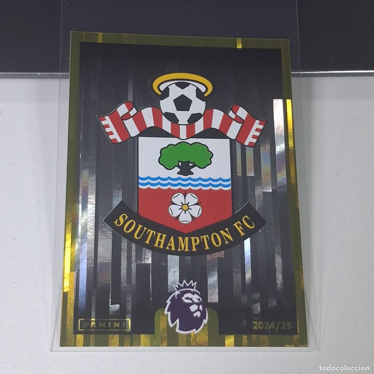 Cromos de Futebol: B57 521 ESCUDO LOGO BADGE SOUTHAMPTON STICKER PANINI PREMIER LEAGUE 24 25 2024 2025