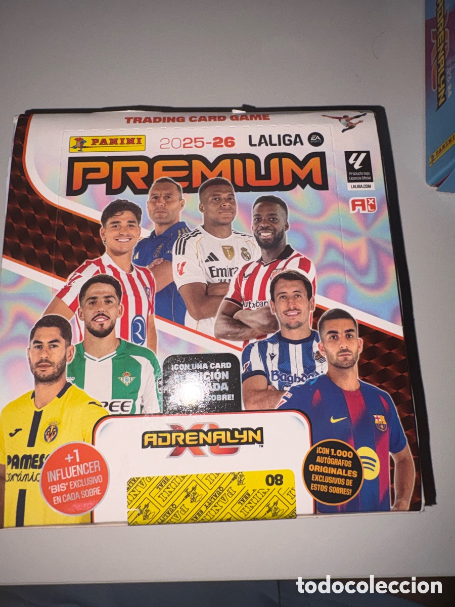 Cartes &agrave; collectionner de Football: Caja premium adrenalyn 2025-2026