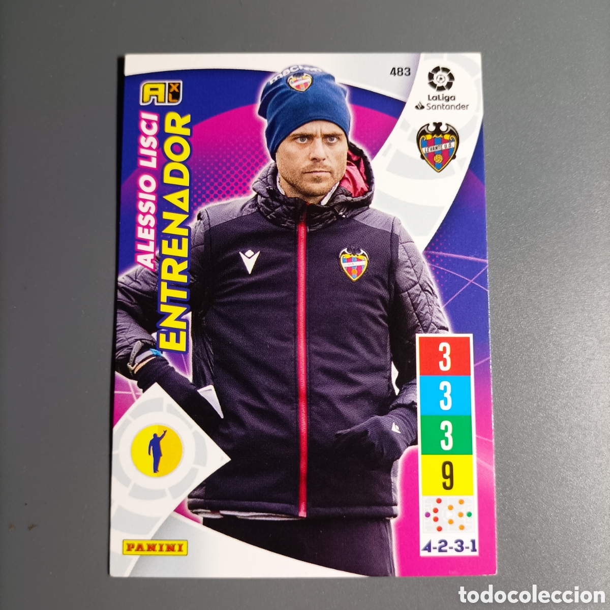 Cartes &agrave; collectionner de Football: ADRENALYN. LIGA 2021-2022 (LEVANTE) №483 ALESSIO LISCI