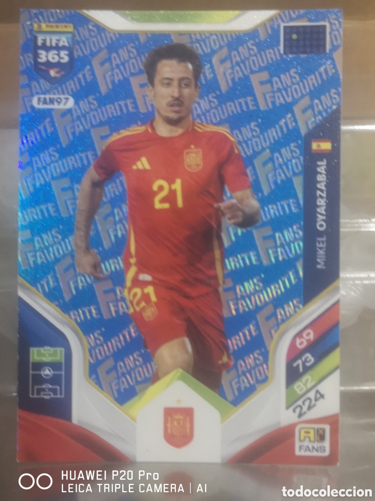 Cromos de f&uacute;tbol: ADRENALYN 2026 - FIFA 365 FANS&acute; FAVOURITE AZUL- MIKEL OYARZABAL - ESPA&Ntilde;A - FAN97
