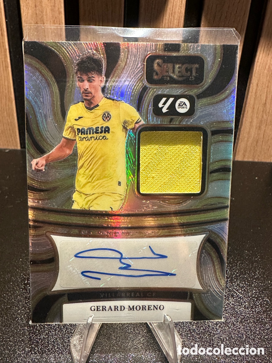 Figurine di Calcio: Gerard Moreno Panini Select LaLiga 2024-25 Aut&oacute;grafo + Memorabilia Villarreal AM-GMO