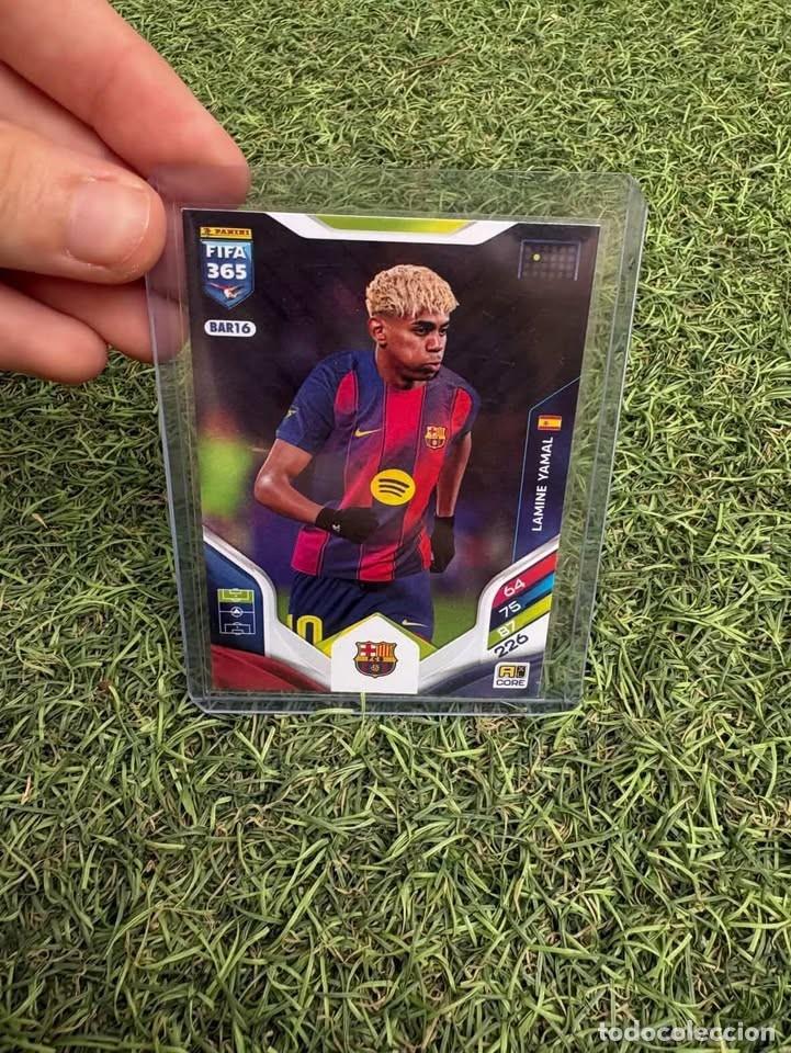 Cromos de f&uacute;tbol: LAMINE YAMAL. FC BARCELONA #BAR16 - PANINI ADRENALYN FIFA 365 2026