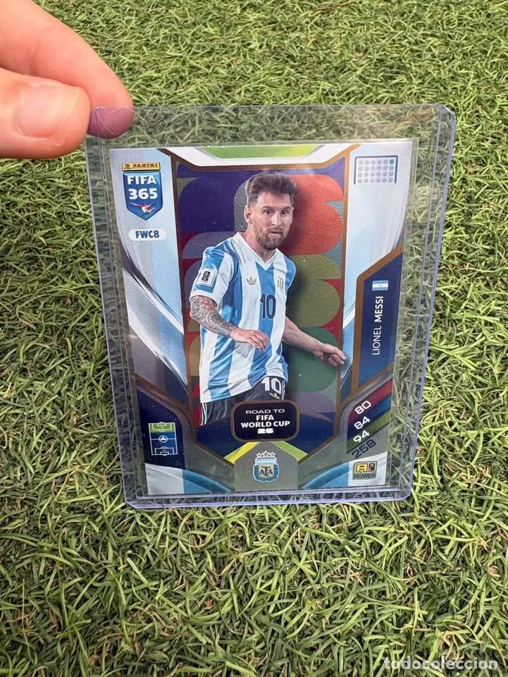 Cromos de f&uacute;tbol: LIONEL MESSI. ARGENTINA #FWC8 ROAD TO FIFA WORLD CUP- ADRENALYN FIFA 365 2026