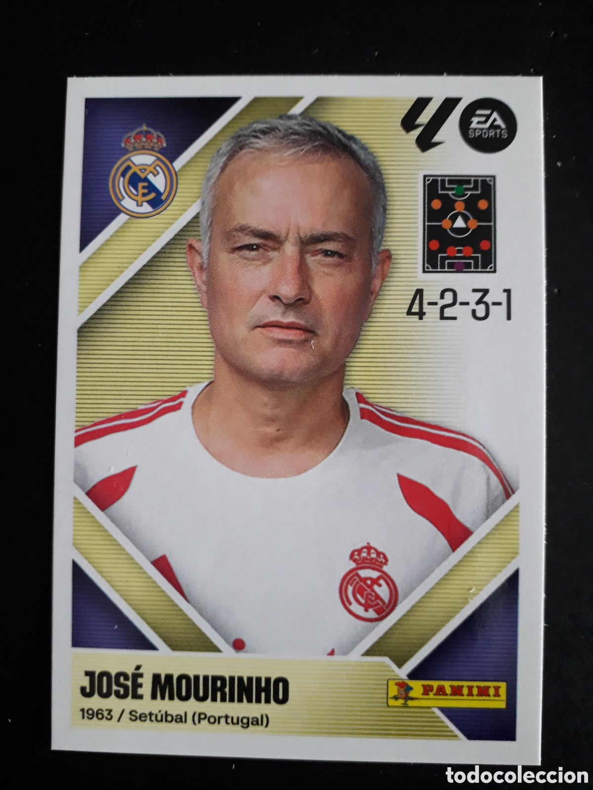 Cromos de f&uacute;tbol: JOS&Eacute; MOURINHO REAL MADRID N&deg; 2 ED ESTE 2026 2027 26 27 SIN PEGAR PEDIDO M&Iacute;NIMO 3&euro;