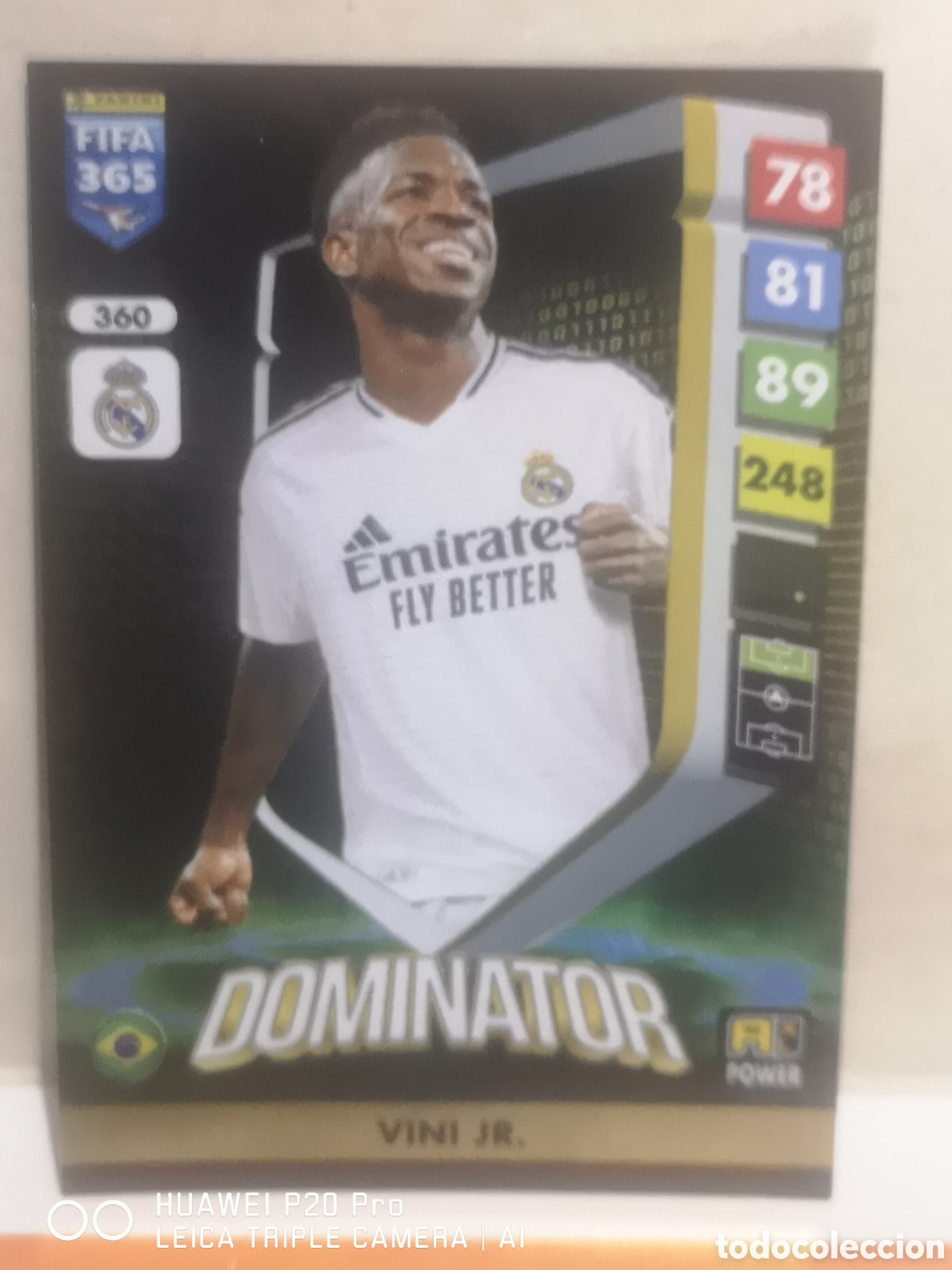 Cromos de f&uacute;tbol: ADRENALYN XL FIFA 365 2025 DOMINATOR VINICIUS / REAL MADRID 360 VINI JR.