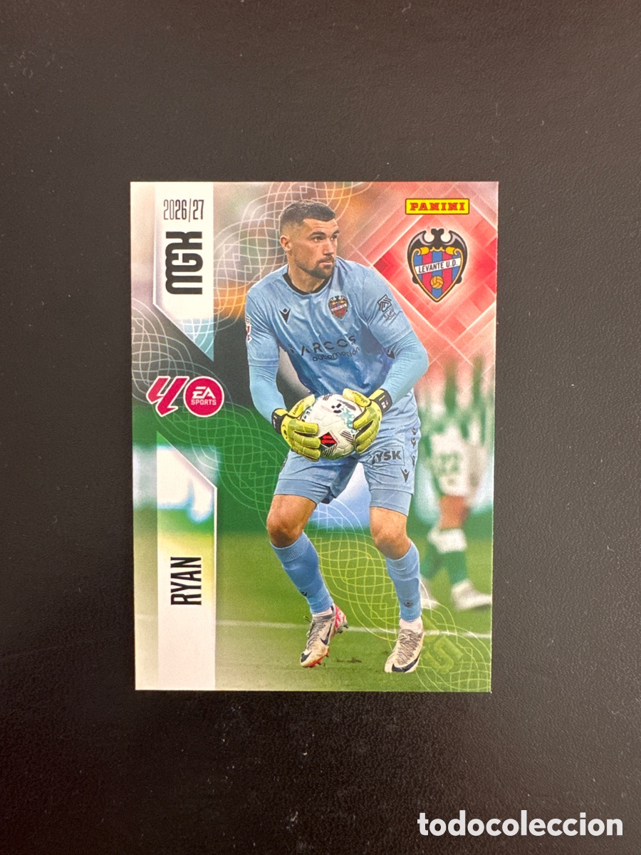 Cromos de f&uacute;tbol: RYAN LEVANTE N&Uacute;MERO 200 MEGACRACKS 2026 2027