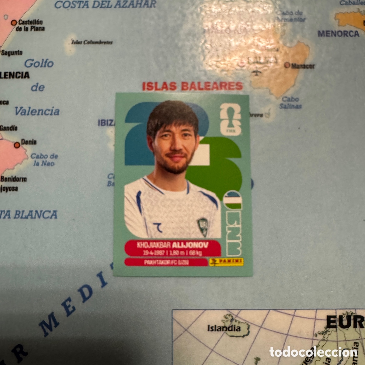 Cromos de f&uacute;tbol: Uzbekist&aacute;n n&uacute;mero 8 cromo panini Mundial Fifa World Cup 2026