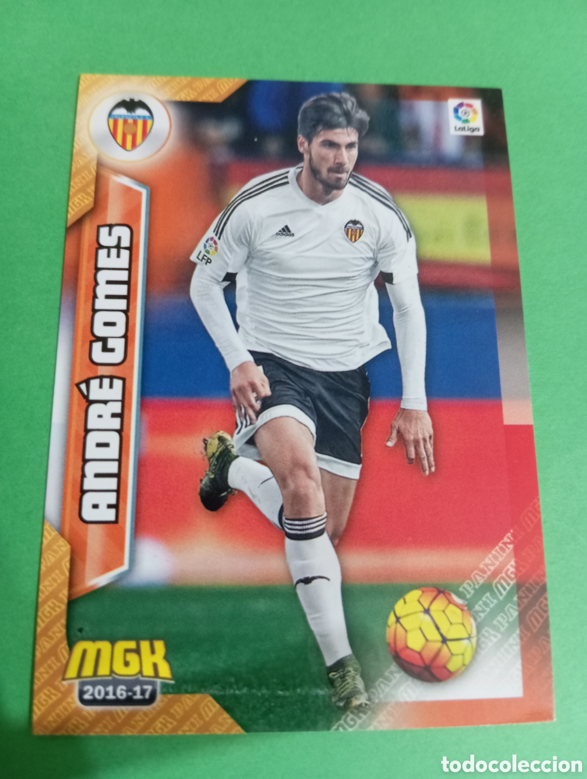 Cromos de f&uacute;tbol: Andr&eacute; Gomes Valencia n&deg;498 / PANINI MEGACRACKS 2016/2017