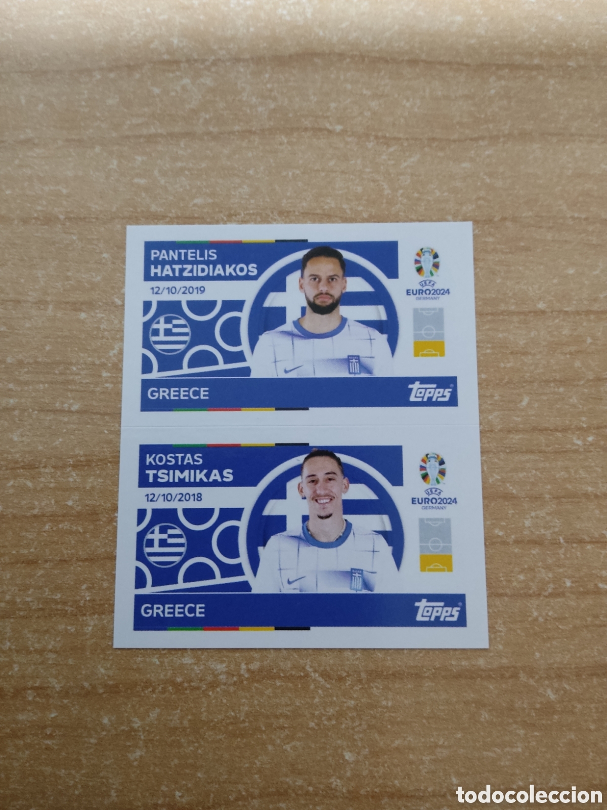 Cartes &agrave; collectionner de Football: 4 y 5 HATZIDIAKOS Y TSIMIKAS GRECIA EURO 2024 TOPPS