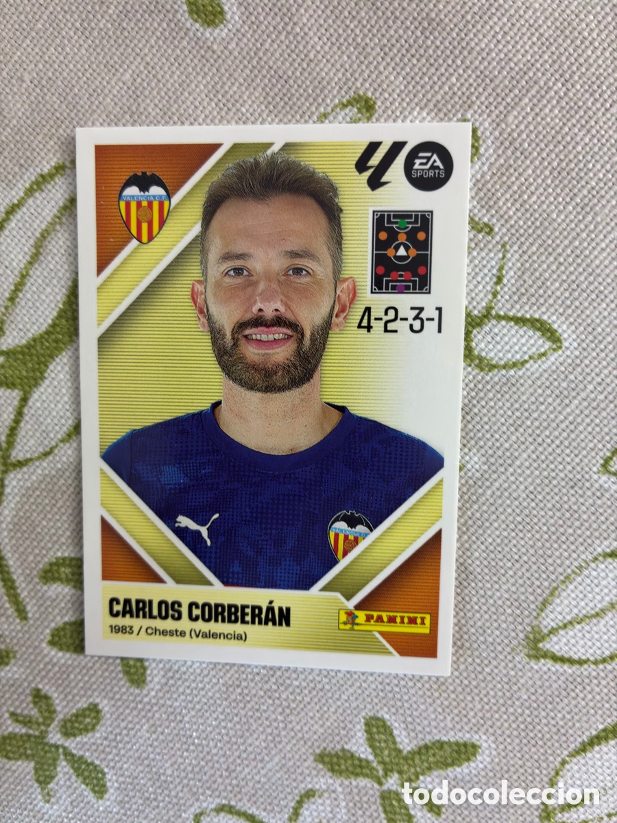 Cromos de f&uacute;tbol: Cromo Carlos Corber&aacute;n (Entrenador Valencia CF) N&ordm; 2 - Colecci&oacute;n Este LIGA 2026-27 Panini (Sin Pegar)