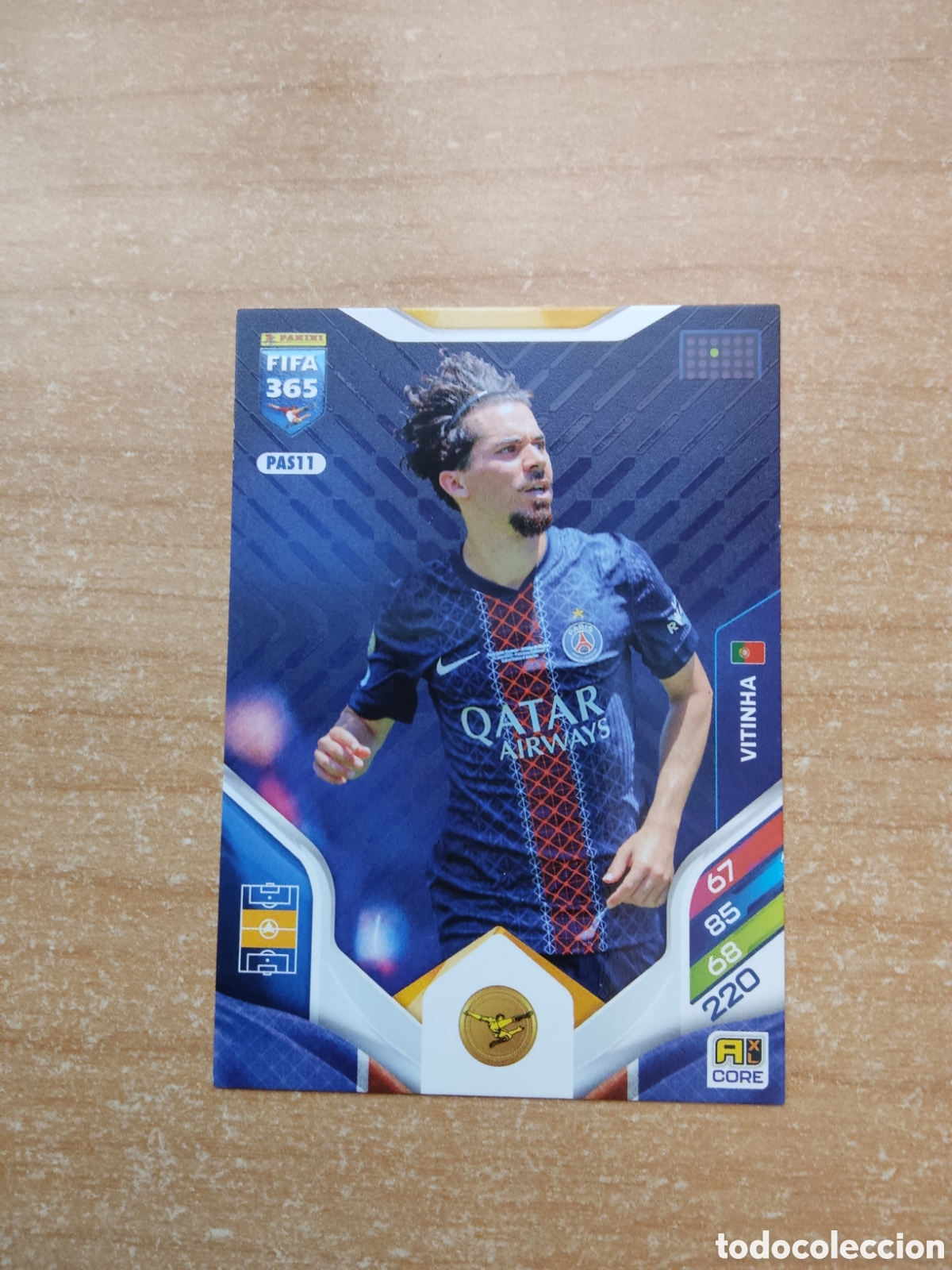 Figurine di Calcio: 11 VITINHA PSG FIFA 365 ADRENALYN 2026