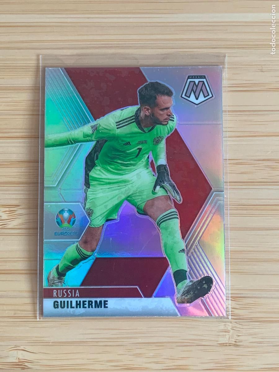Figurine di Calcio: GUILHERME - HOLO SILVER - RUSSIA - PANINI MOSAIC EURO2020