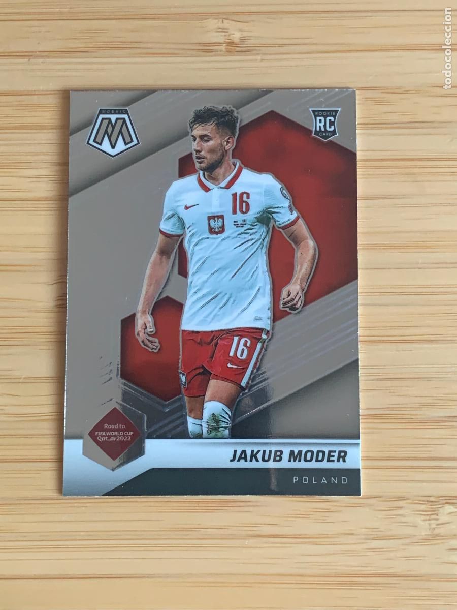 Cartes &agrave; collectionner de Football: JAKUB MODER - POLAND - PANINI MOSAIC ROAD TO QATAR 2022