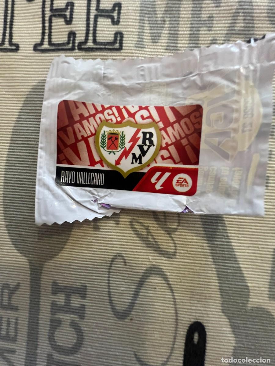 Cromos de f&uacute;tbol: ESCUDO RAYO VALLECANO CHICLE LIGA ESTE 2026-2027/26-27 PANINI