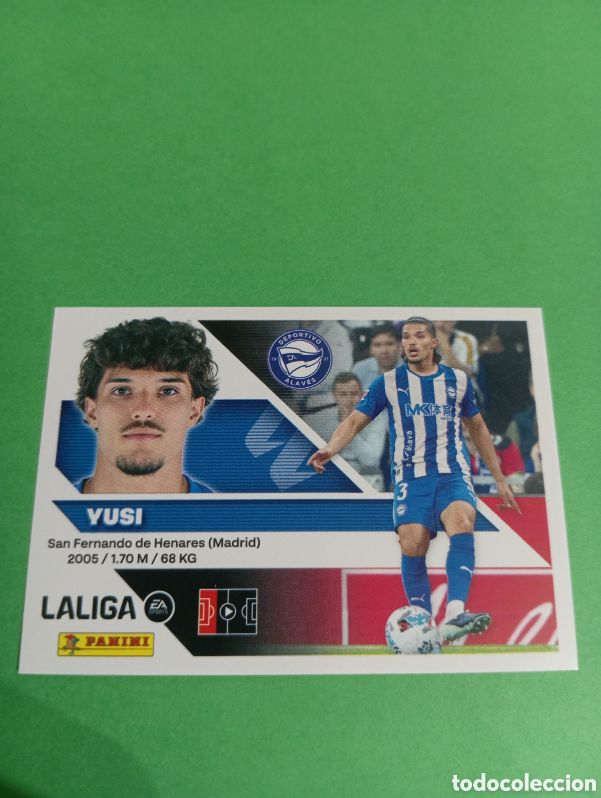 Cromos de Futebol: Yusi Alav&eacute;s n&deg;9 / PANINI LIGA ESTE 2026/2027