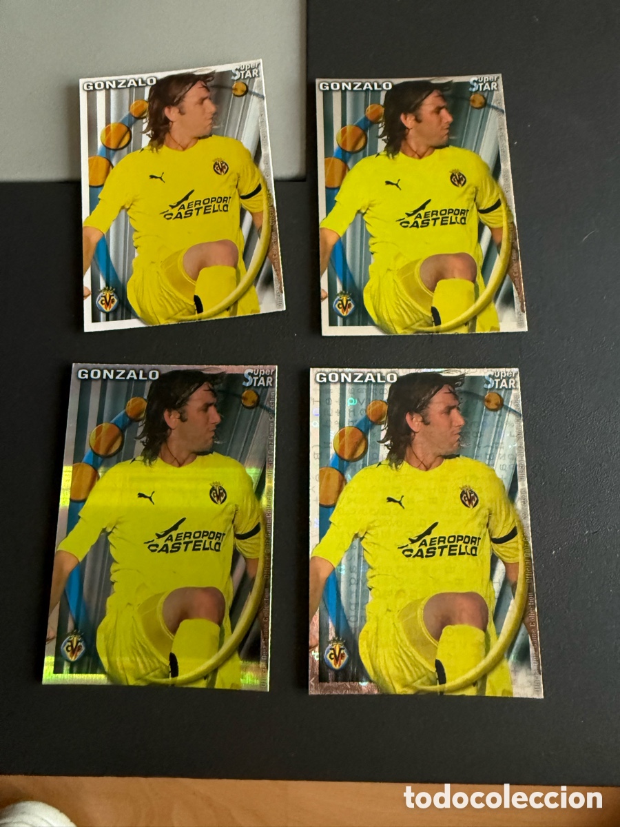 Football Stickers: MUNDICROMO 2011. 187. GONZALO ( Villarreal). Mate. Brillo. Brillo rayas. Letras