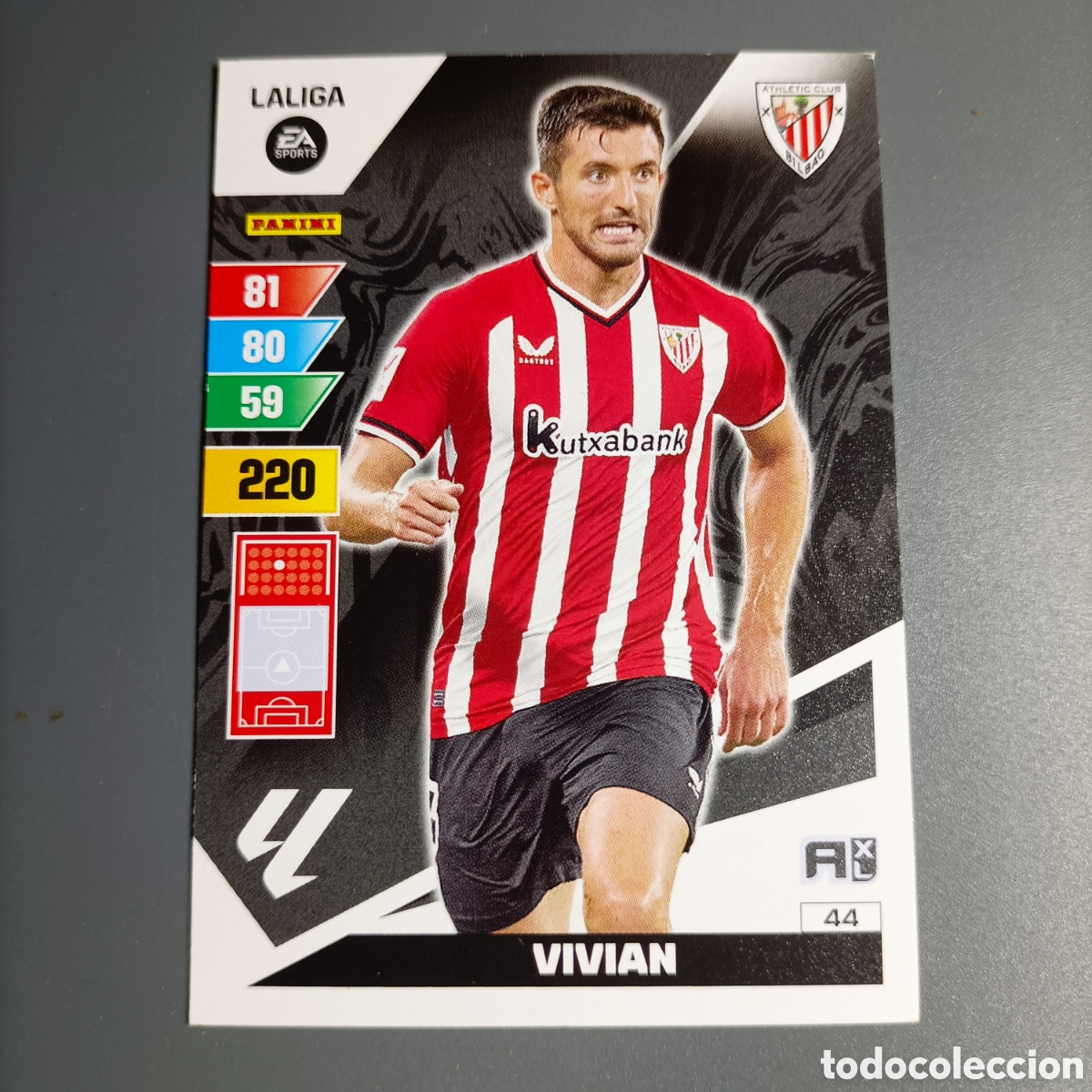 Football Stickers: ADRENALYN. LIGA 2023-2024 (ATHLETIC) №44 VIVIAN