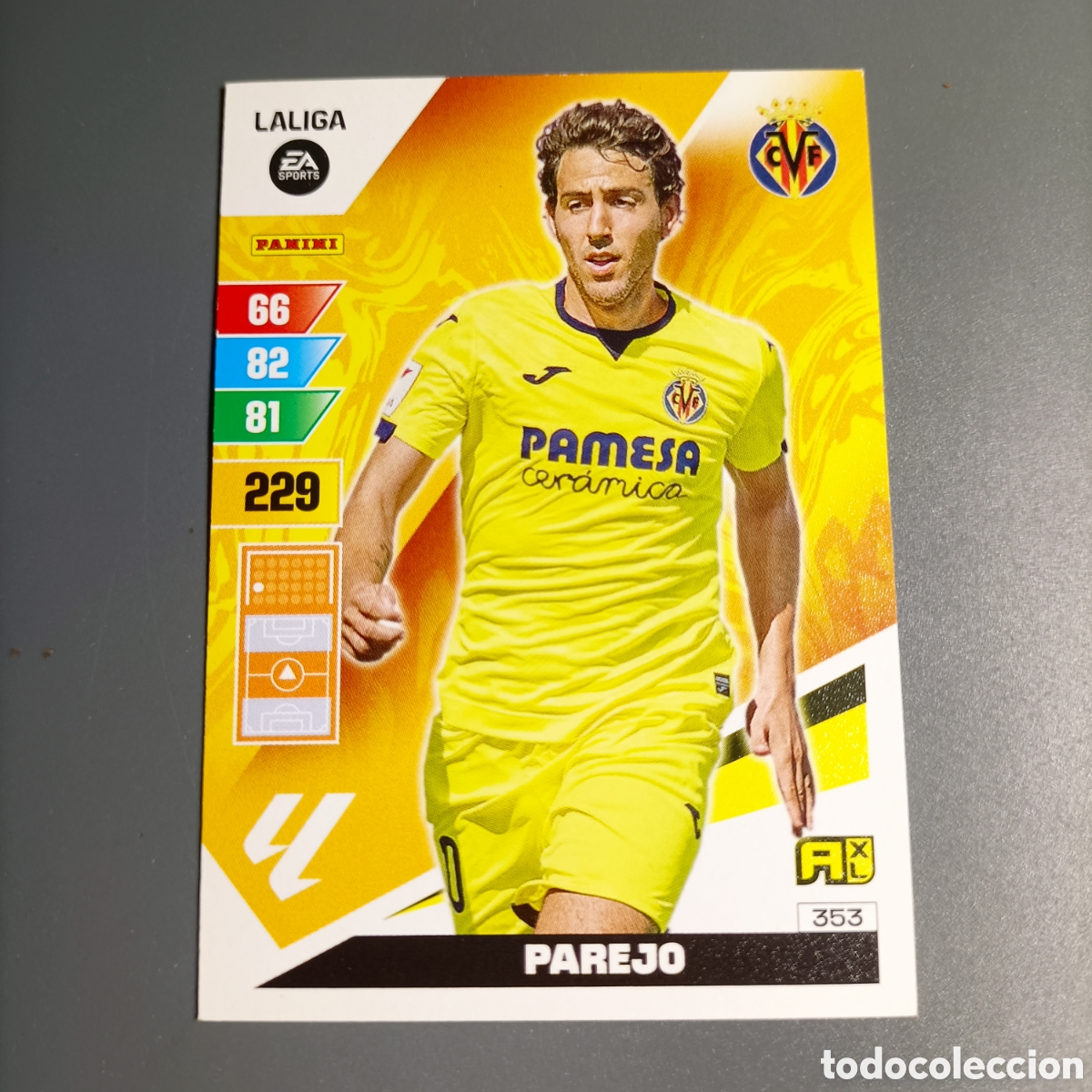 Cartes &agrave; collectionner de Football: ADRENALYN. LIGA 2023-2024 (VILLARREAL) №353 PAREJO