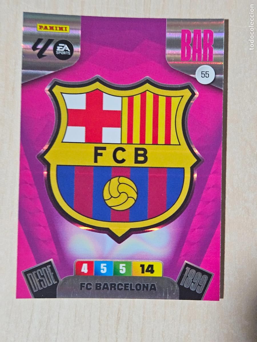Figurine di Calcio: FICHA N&ordm; 55 ESCUDO - ADRENALYN 25 26 - PANINI 2025 - 26 - CROMO - BARCELONA