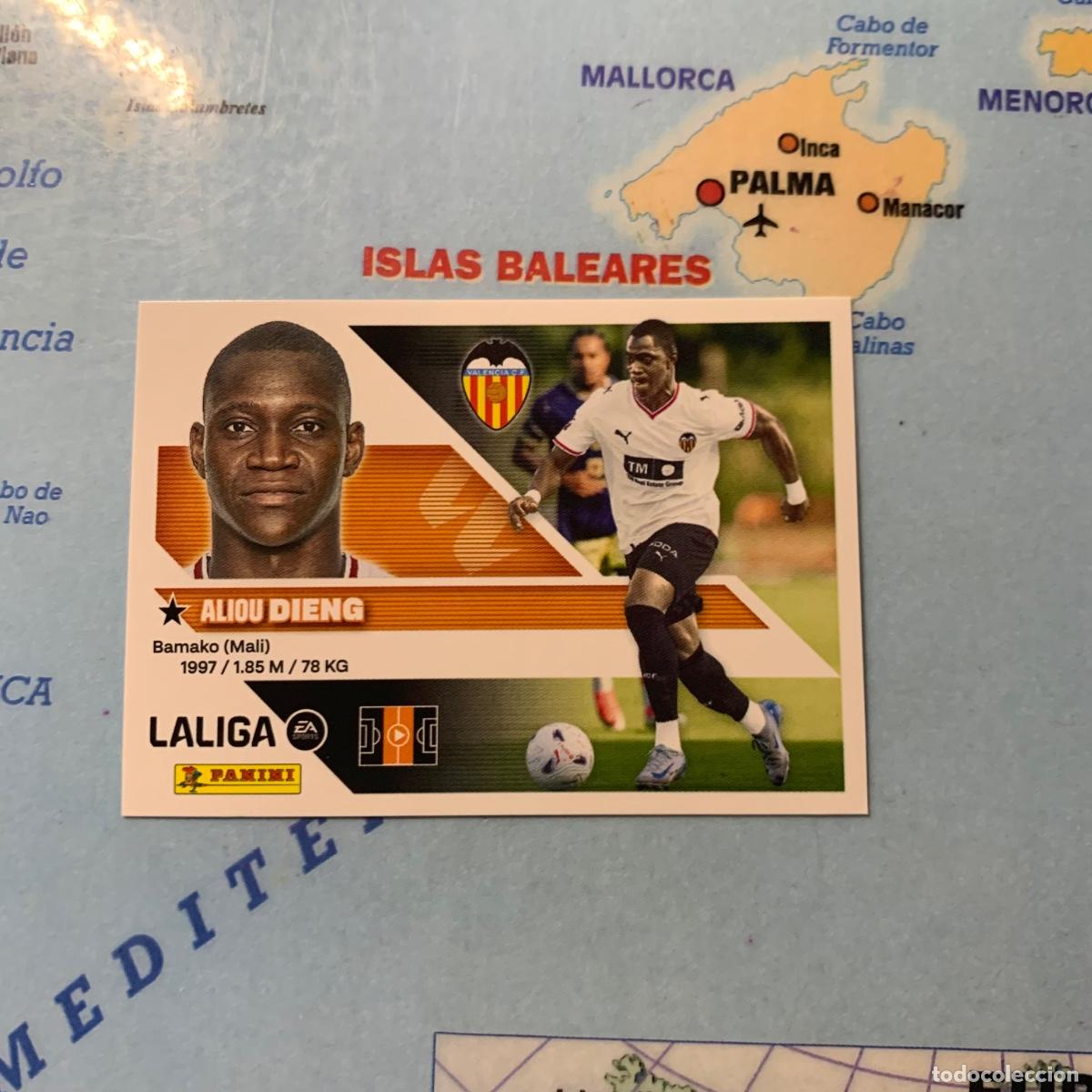 Cromos de f&uacute;tbol: Dieng Coloca n&uacute;mero 16 Bis Del Valencia cromo de la liga este 26-27 2026-2027