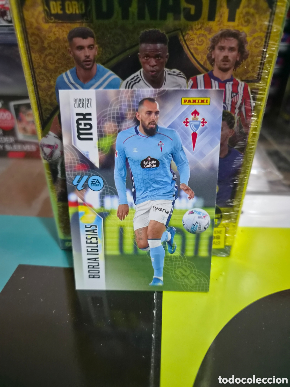 Cartes &agrave; collectionner de Football: N&deg;125 Celta de Vigo Borja Iglesias Megacracks 26/27