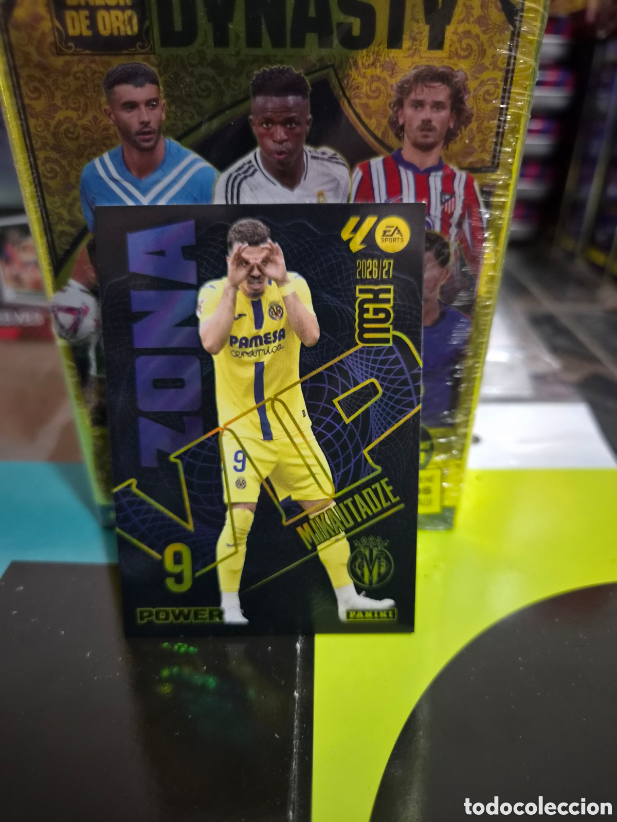 Cromos de f&uacute;tbol: N&deg;P402 Zona Vip Power Mikautadze Megacracks 26/27