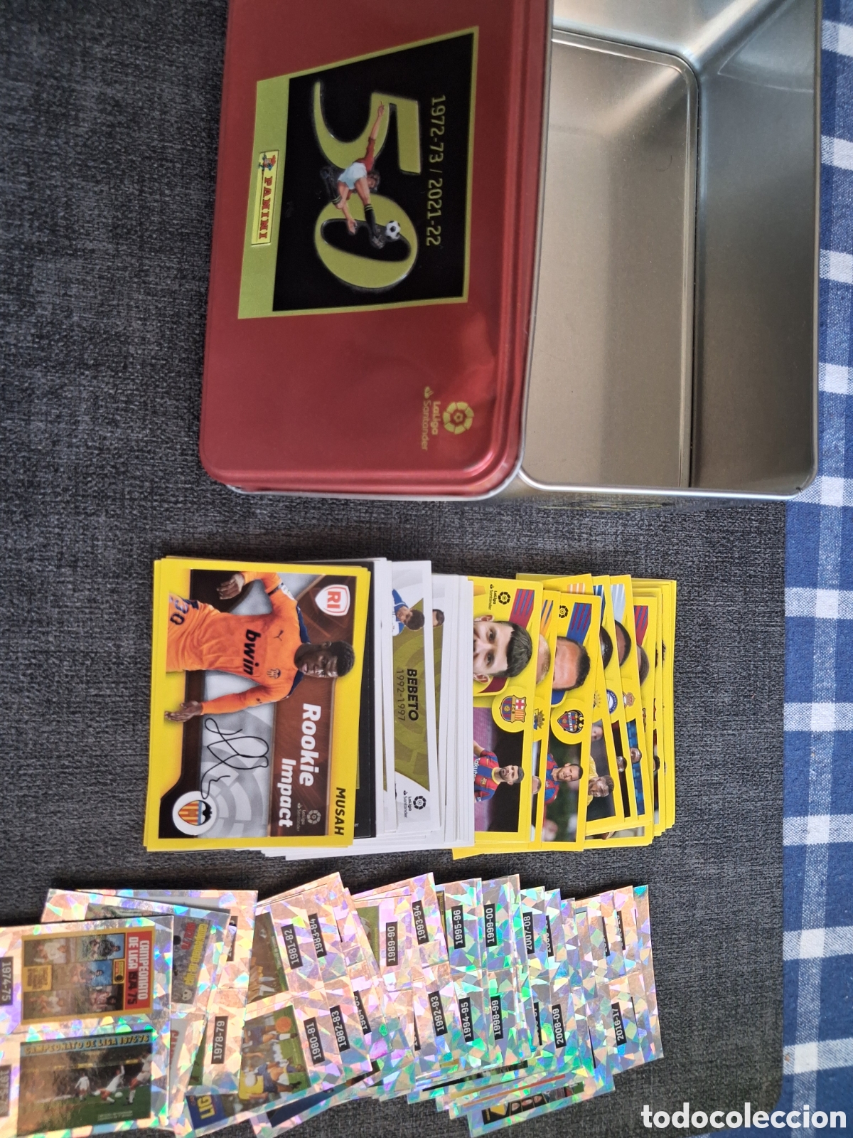 Cromos de f&uacute;tbol: Lata este 2021/2022 con lo que aparece en las fotos