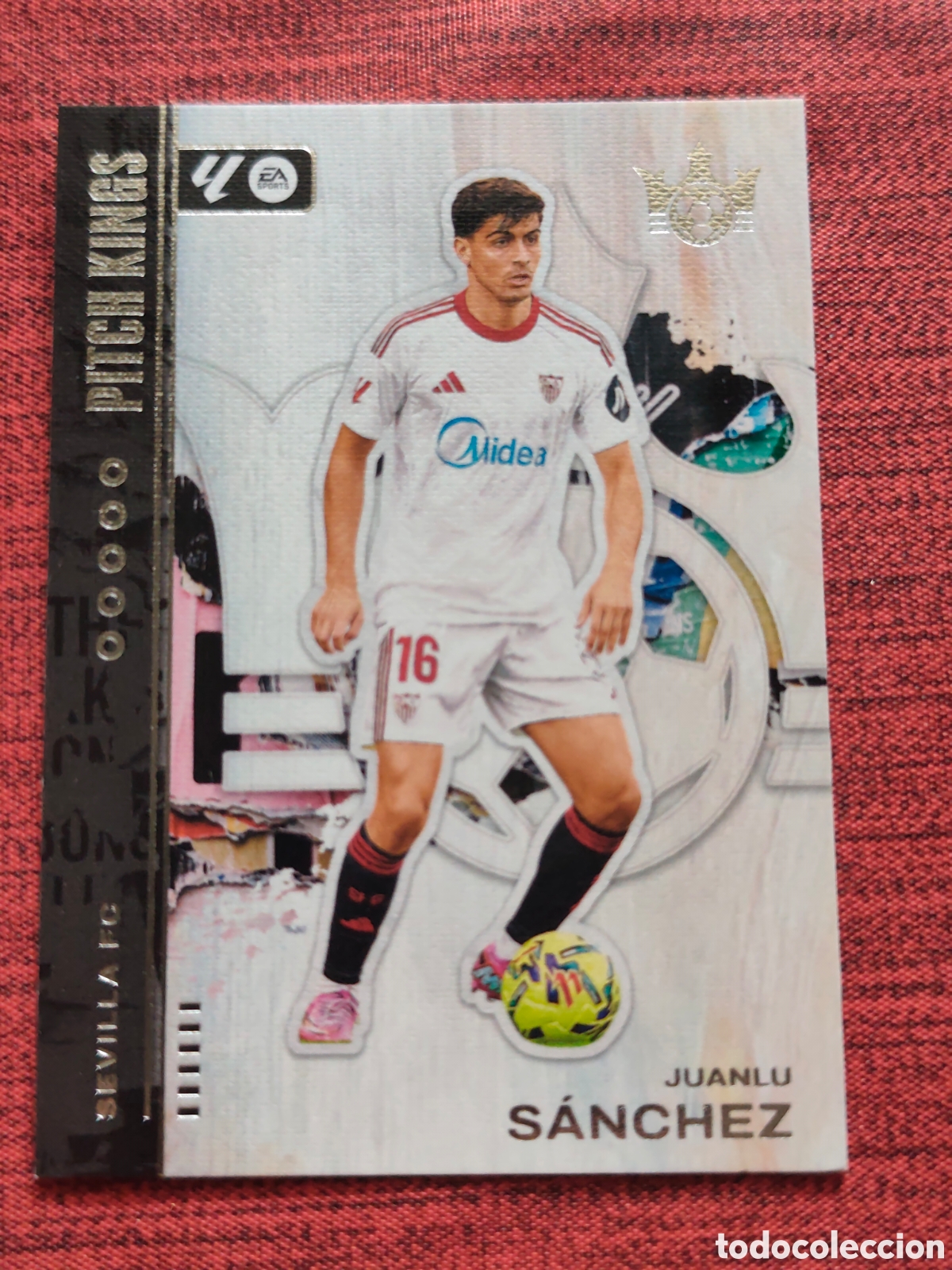 Cromos de f&uacute;tbol: 82 JUANLU S&Aacute;NCHEZ SEVILLA PITCH KINGS SOCCER PANINI 2025 2026
