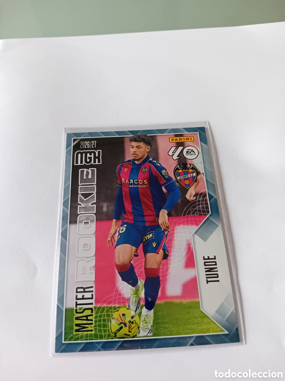 Football Stickers: Karem Tunde Master Rookie 421 Levante 26 27 2026 2027 Megacracks MGK Panini Nuevo