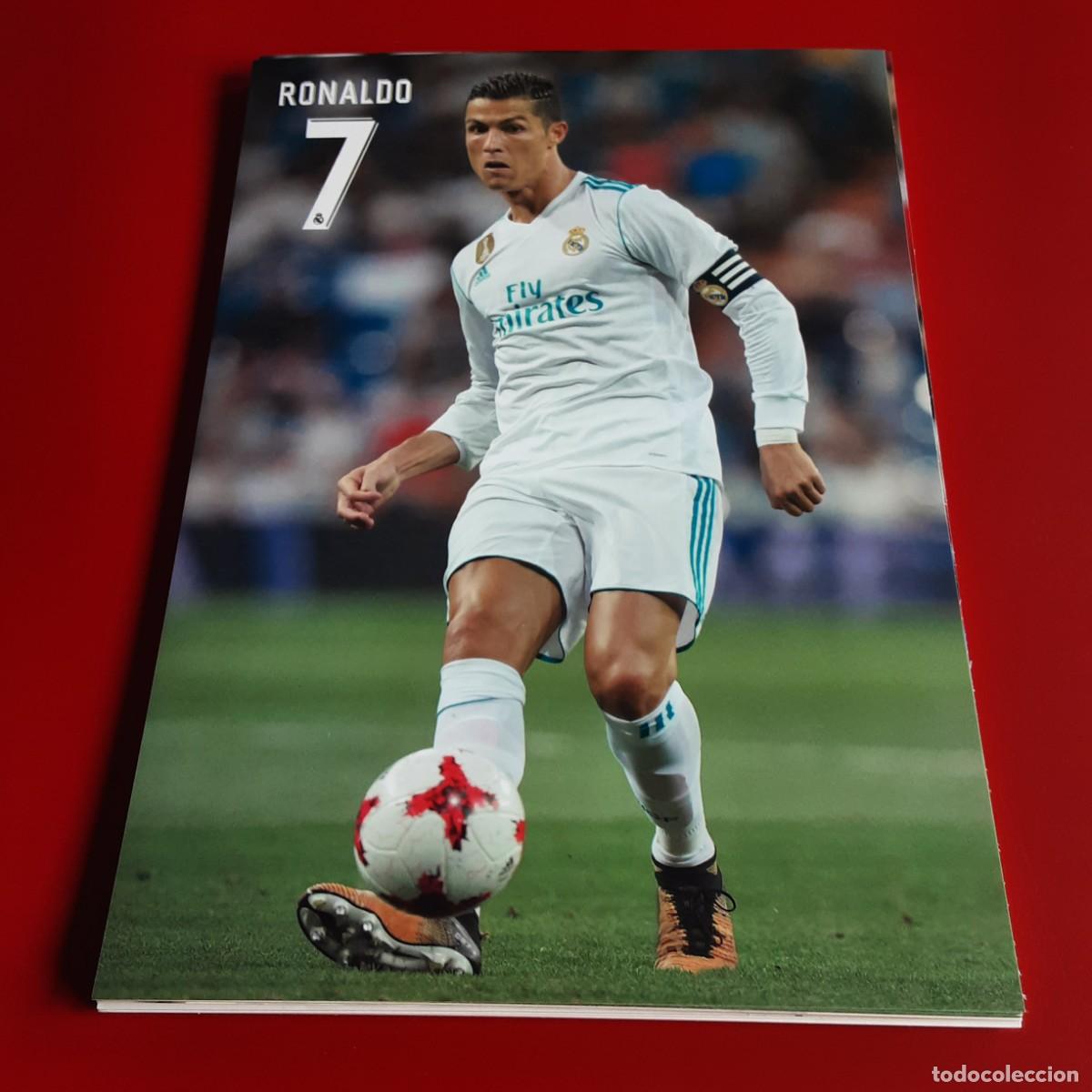 Cromos de f&uacute;tbol: LOTE 12 POSTALES DIFERENTES FUTBOL CON CRISTIANO RONALDO REAL MADRID MEDIDAS 21 x 30 cm aprox.