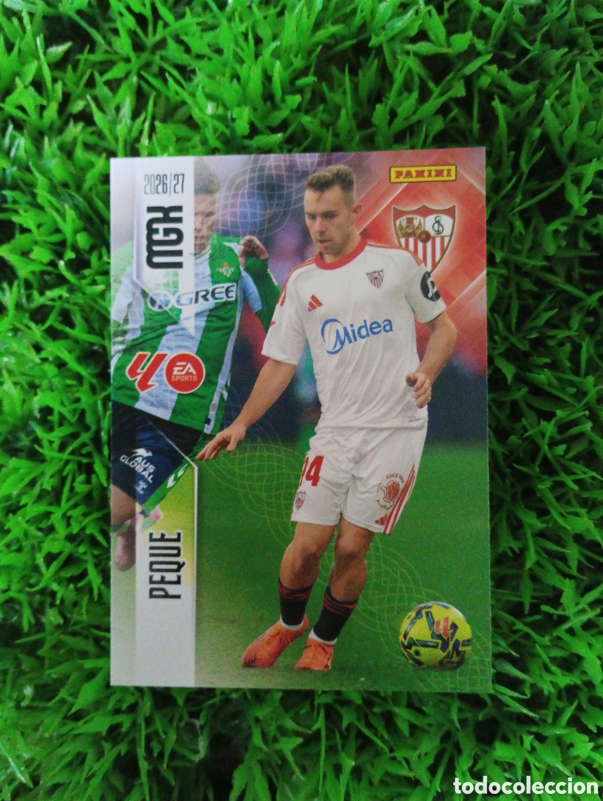 Football Stickers: Peque Sevilla Megacracks 26-27 # 339
