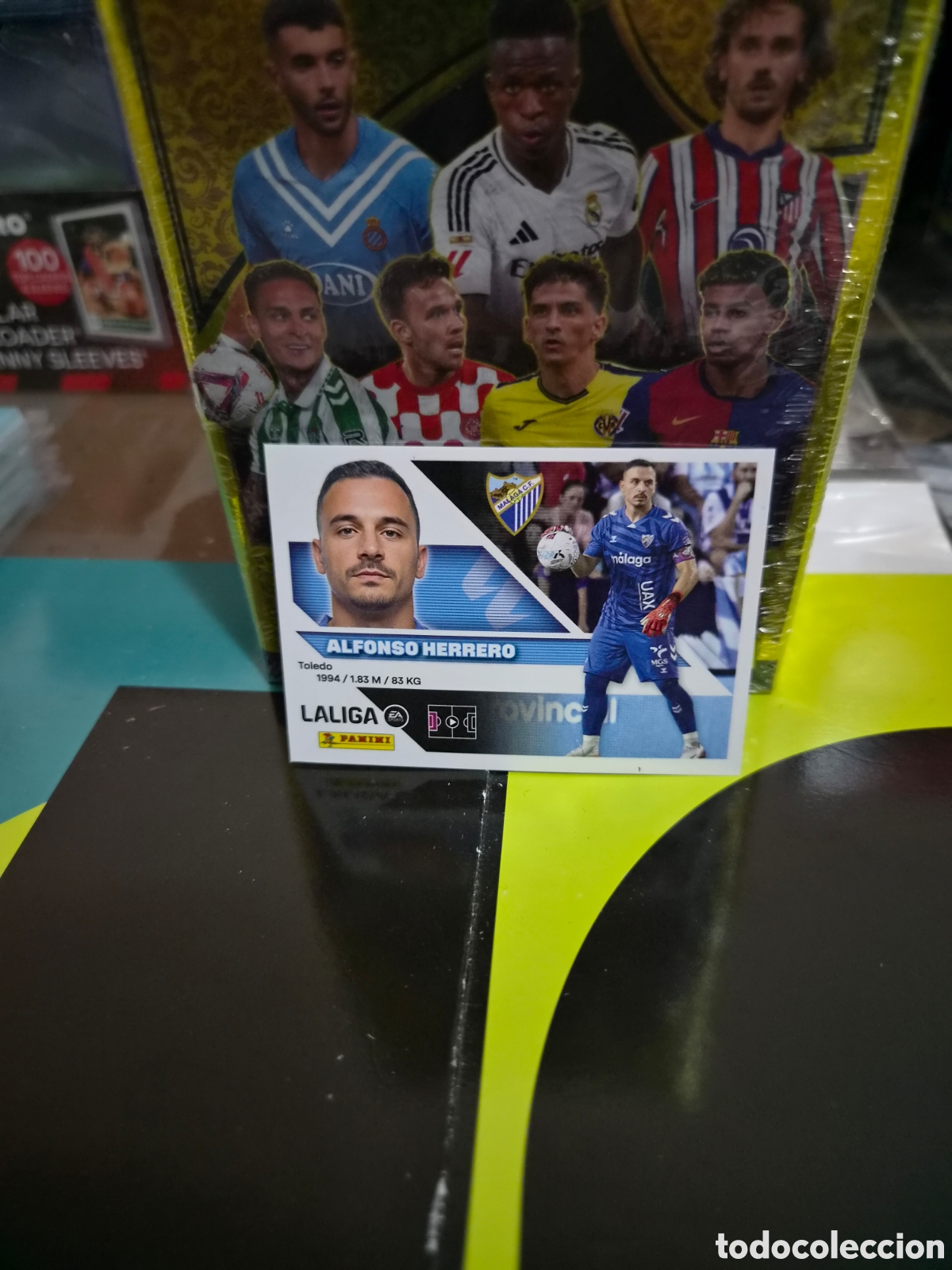 Fu&szlig;ball-Sticker: N&deg;3 Malaga Alfonso Herrero Liga Este 26/27
