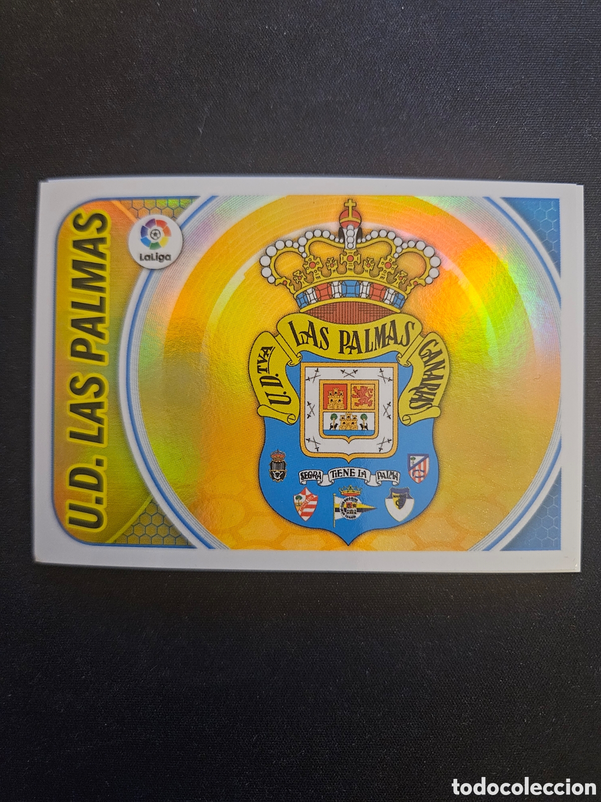 Figurine di Calcio: ESCUDO UD LAS PALMAS N&ordm; 21 &ndash; LIGA ESTE 2016-17 PANINI 1/2